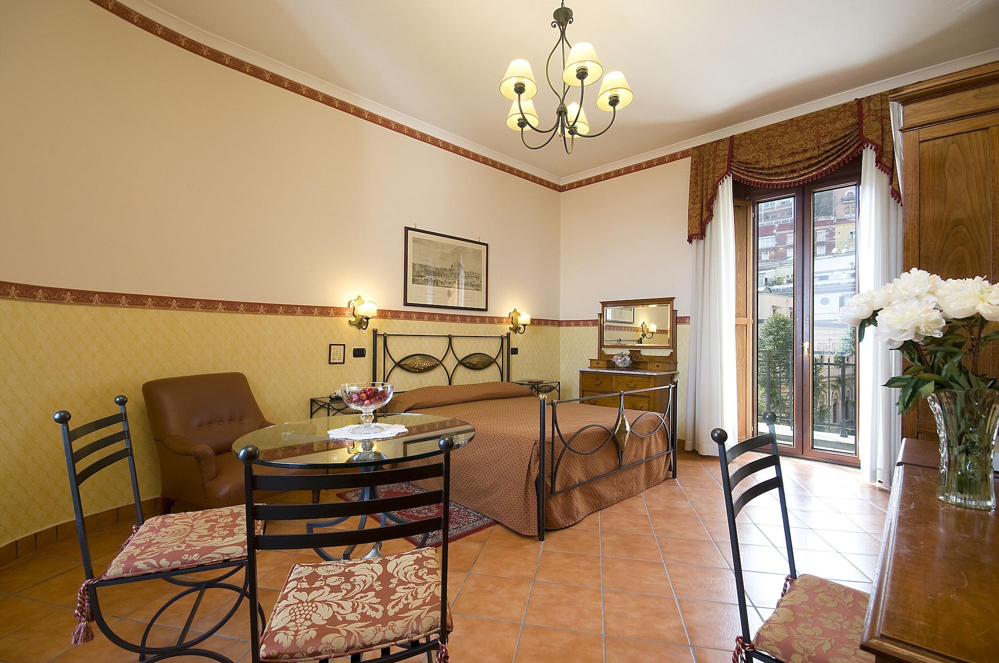 Pinto-Storey Hotel Napoli Bagian luar foto