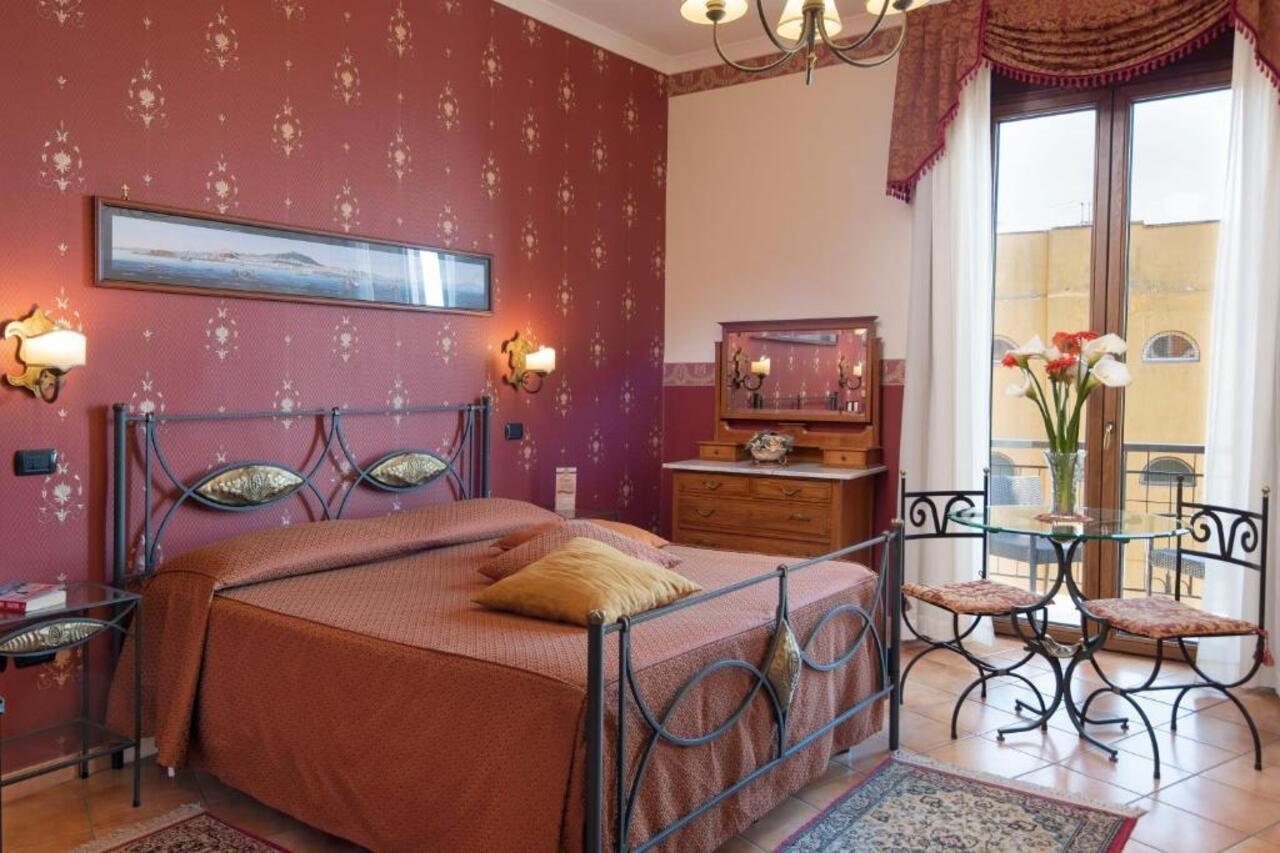 Pinto-Storey Hotel Napoli Bagian luar foto