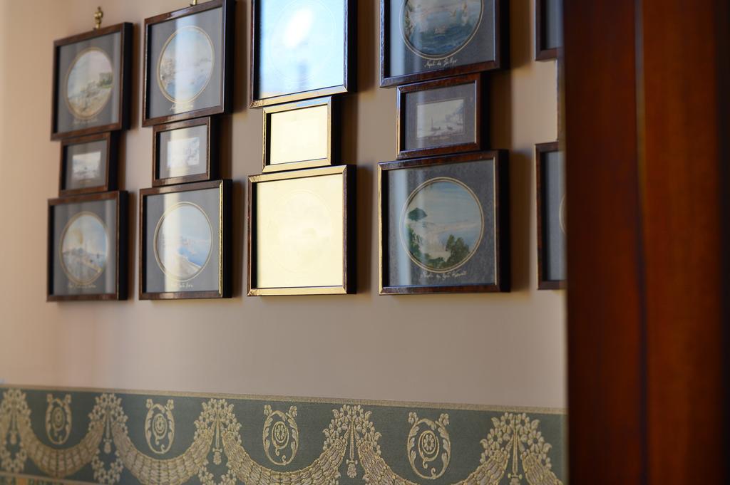 Pinto-Storey Hotel Napoli Bagian luar foto