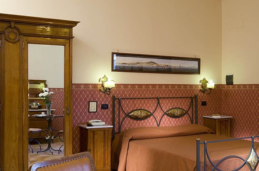 Pinto-Storey Hotel Napoli Bagian luar foto