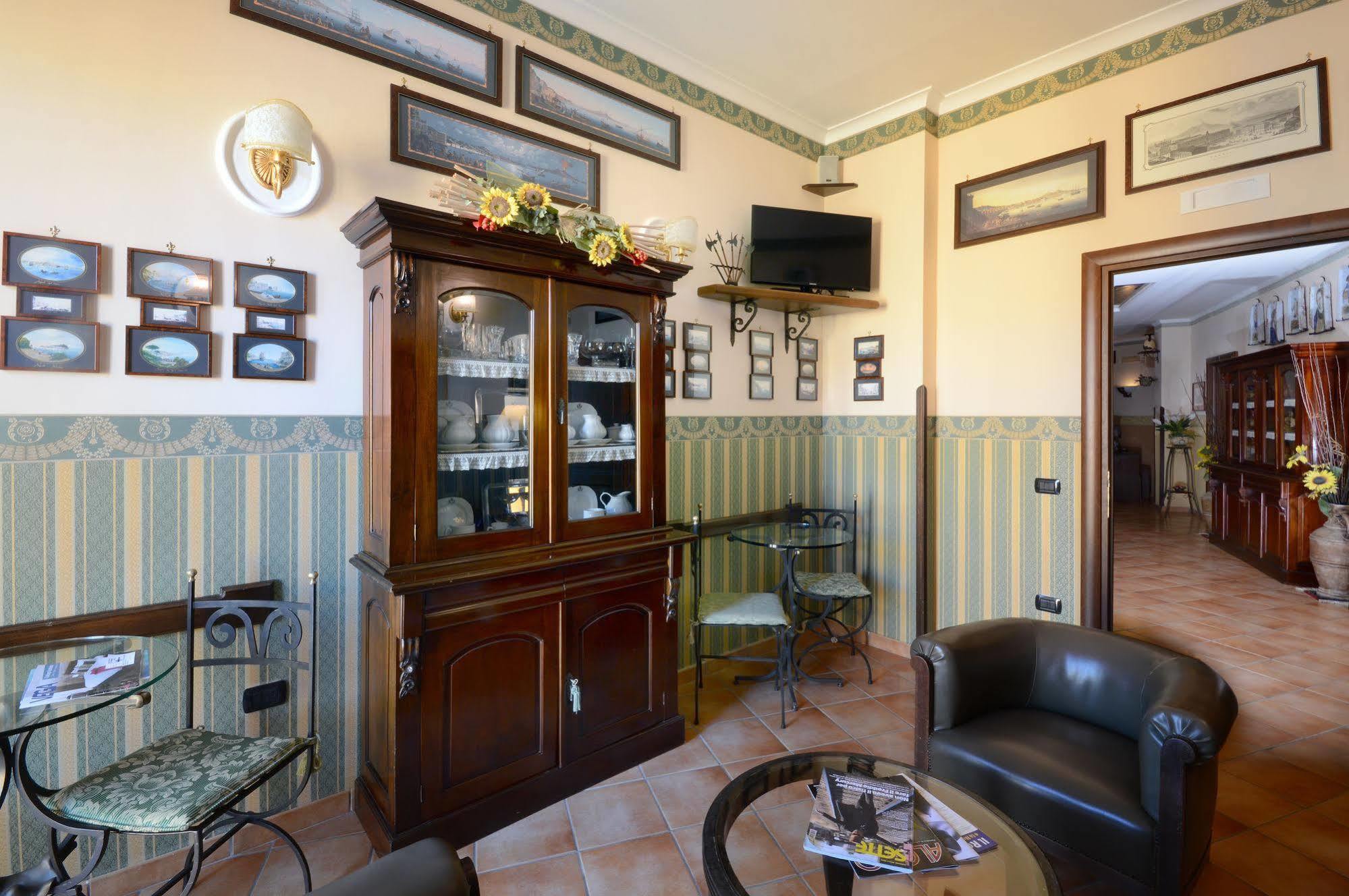 Pinto-Storey Hotel Napoli Bagian luar foto