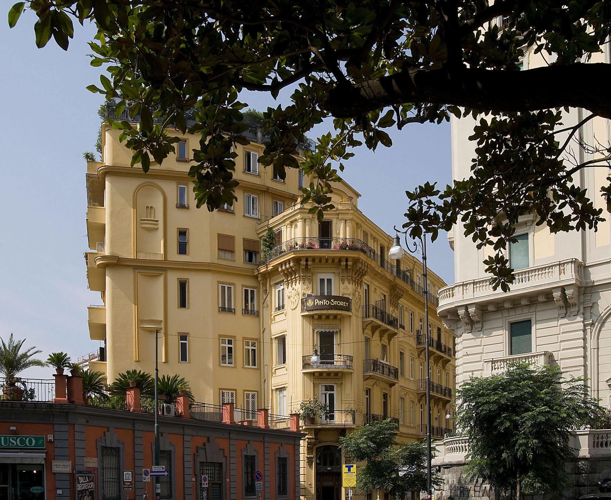 Pinto-Storey Hotel Napoli Bagian luar foto